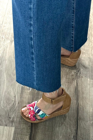 Corky's Rom Com White Floral Sandals