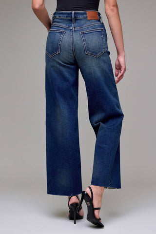 Dark Vintage Clean Stretch Dad Jean