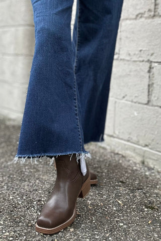 Dagney Short Chocolate Boot - The Funky Zebras Clear Lake