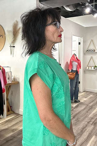 Reese Cap Sleeve Foral Applique Green Top - The Funky Zebras Clear Lake